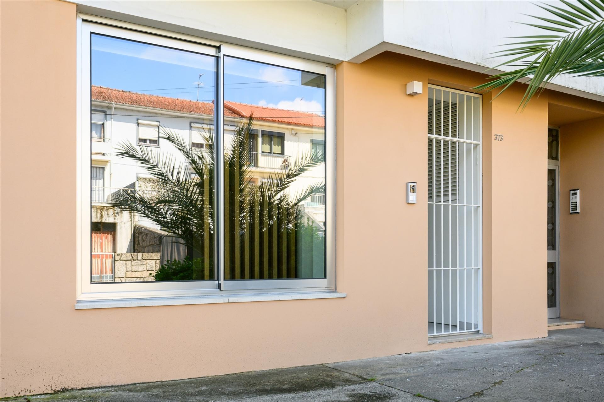 T1+1 remodelado no Porto