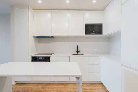 T1+1 remodelado no Porto