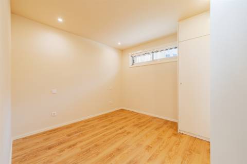 T1+1 remodelado no Porto