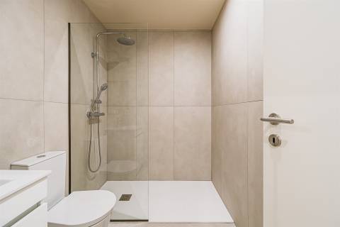 T1+1 remodelado no Porto