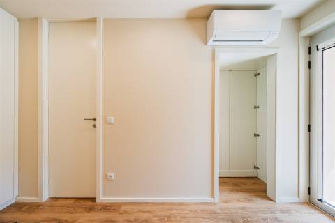 T1+1 remodelado no Porto