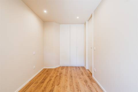 T1+1 remodelado no Porto