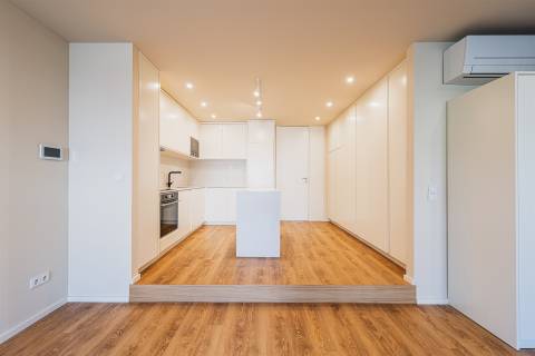 T1+1 remodelado no Porto