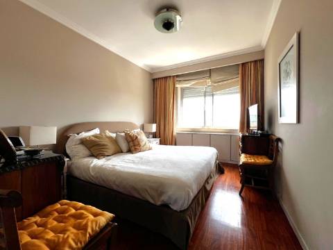 T4 no Aviz muito bem localizado