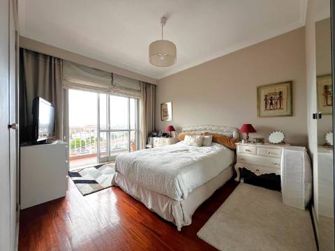 T4 no Aviz muito bem localizado