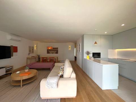 T3 em condomínio privado c/ piscina e padel