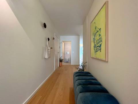 T3 em condomínio privado c/ piscina e padel