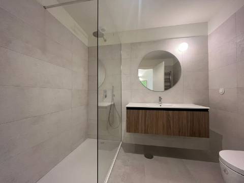 T3 em condomínio privado c/ piscina e padel