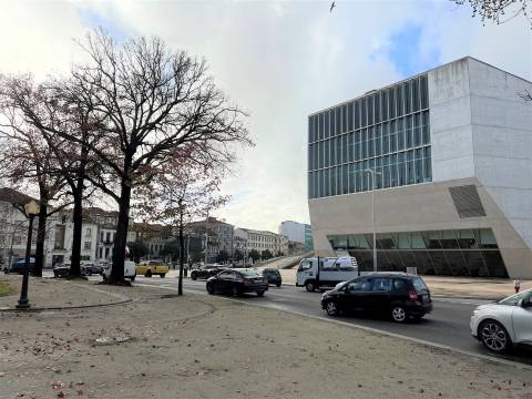 Prédio p/ construção na Avenida da Boavista, Porto