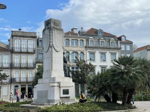 T1 duplex na baixa do Porto