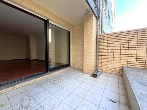 T1  c/ terraço em Matosinhos sul a poucos metros da praia