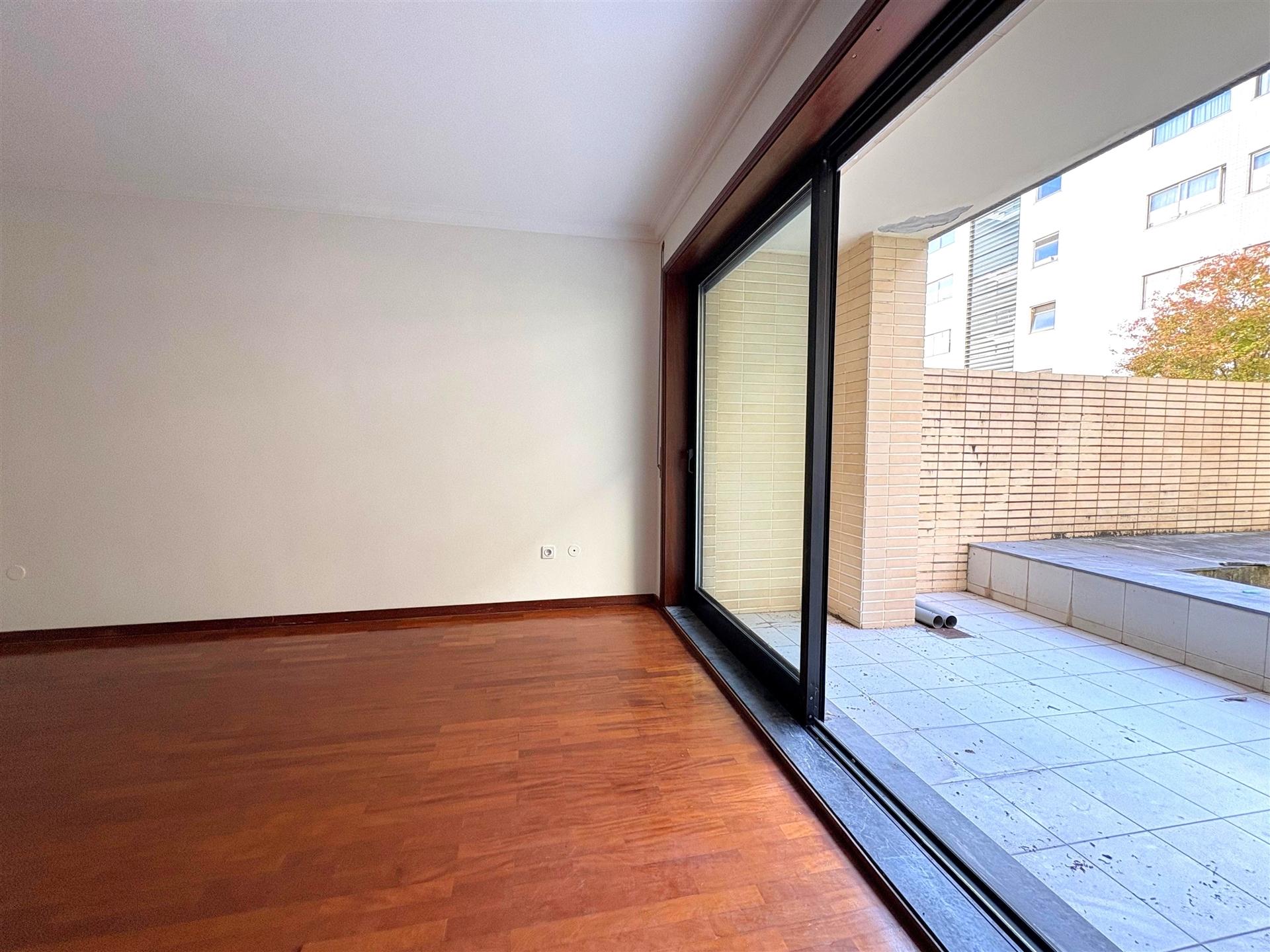 T1  c/ terraço em Matosinhos sul a poucos metros da praia