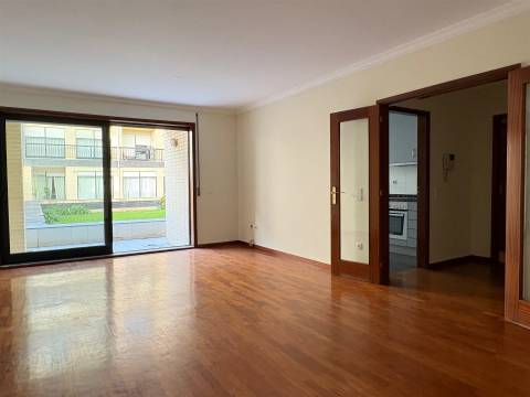 T1  c/ terraço em Matosinhos sul a poucos metros da praia