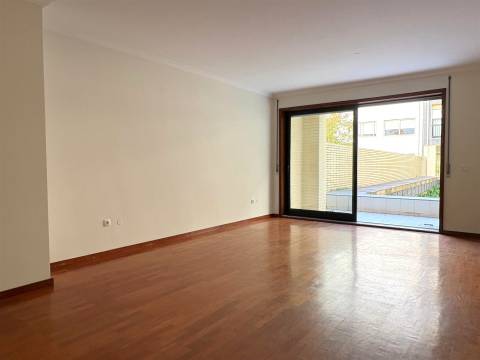 T1  c/ terraço em Matosinhos sul a poucos metros da praia