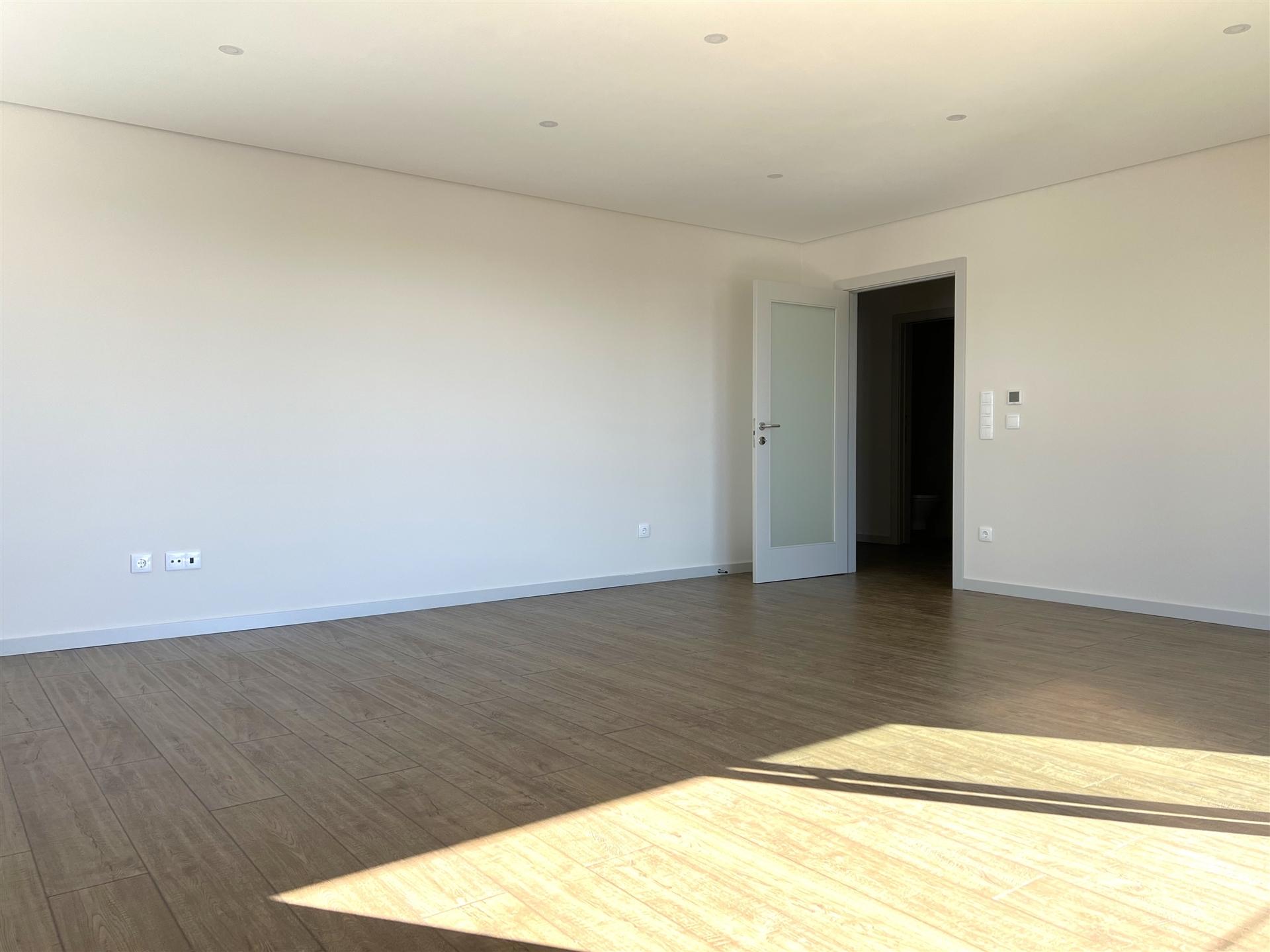 T3 novo junto à Rotunda da Boavista