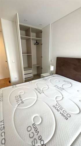 T1 mobilado c/ varanda e garagem ao Polo Universitário do Porto.