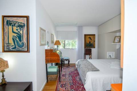 T1 de luxo c/ varanda à Marechal Gomes da Costa