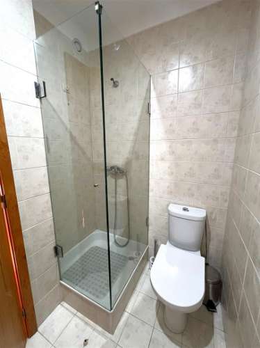 T2 c/ varanda e garagem p/ arrendar no Porto