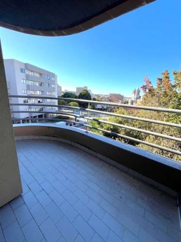 T2 c/ varanda e garagem p/ arrendar no Porto