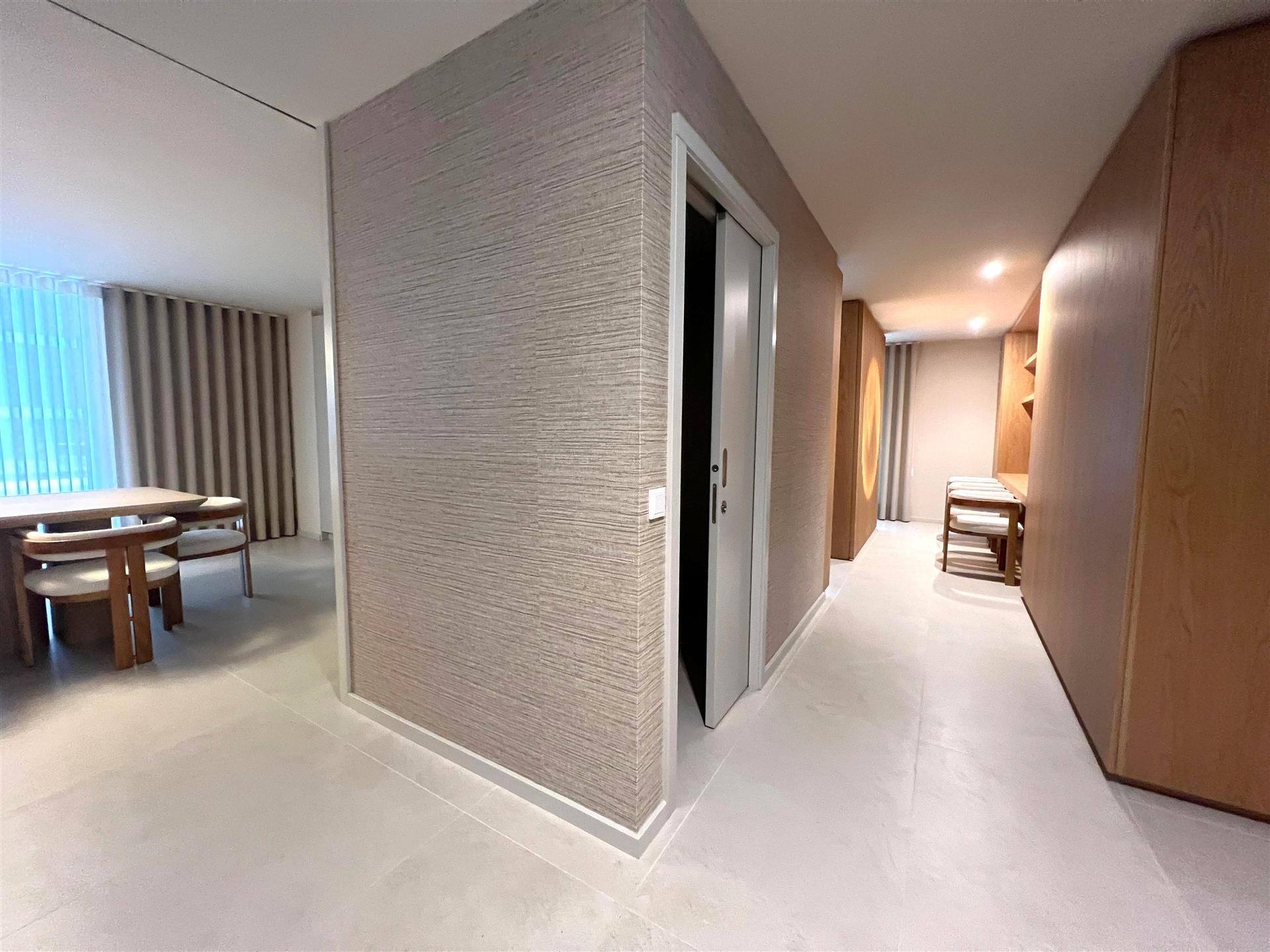 T3 c/ terraço de 36 m2 nos Jardins da Arrábida