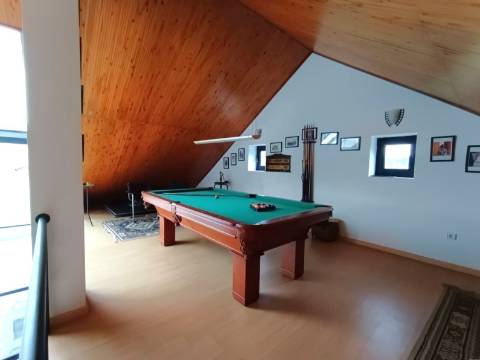 Moradia T5 c/ jardim e piscina em Aveleda, Vila do Conde