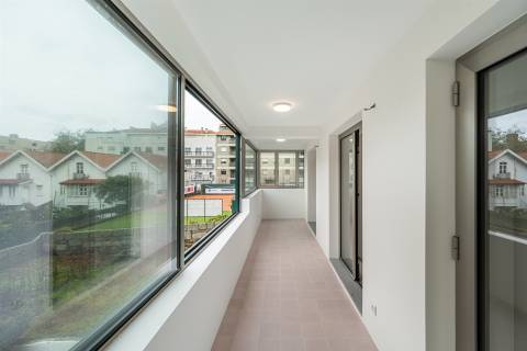 Moradia T3 remodelada no coração da Foz do Douro