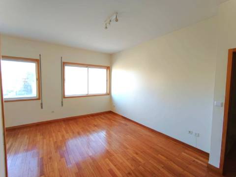 T3 p/ arrendar no centro do Porto