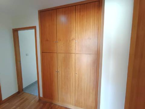 T3 p/ arrendar no centro do Porto