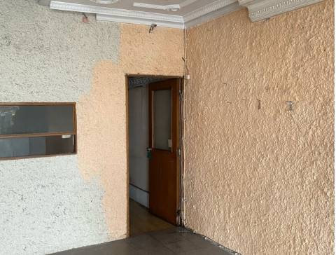 Prédio com projeto aprovado para 4 lofts