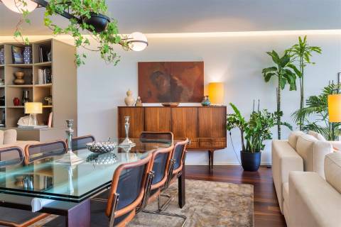 Moradia T5 c/ jardim e piscina no Pinheiro Manso