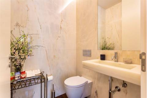 Moradia T5 c/ jardim e piscina no Pinheiro Manso