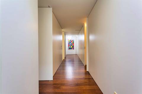 Moradia T5 c/ jardim e piscina no Pinheiro Manso