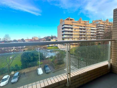 T1+1 c/ varanda nos Pinhais da Foz c/ Segurança 24h