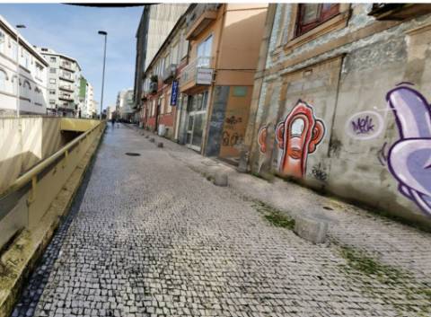 Prédio para construção no Porto