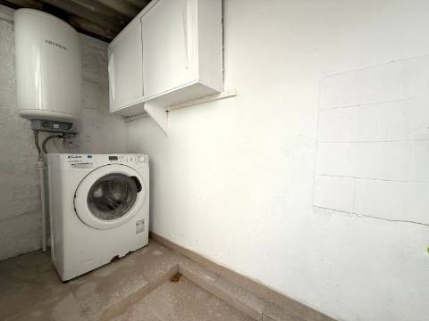 Moradia T2 para arrendar junto ao rio em Lordelo do Ouro