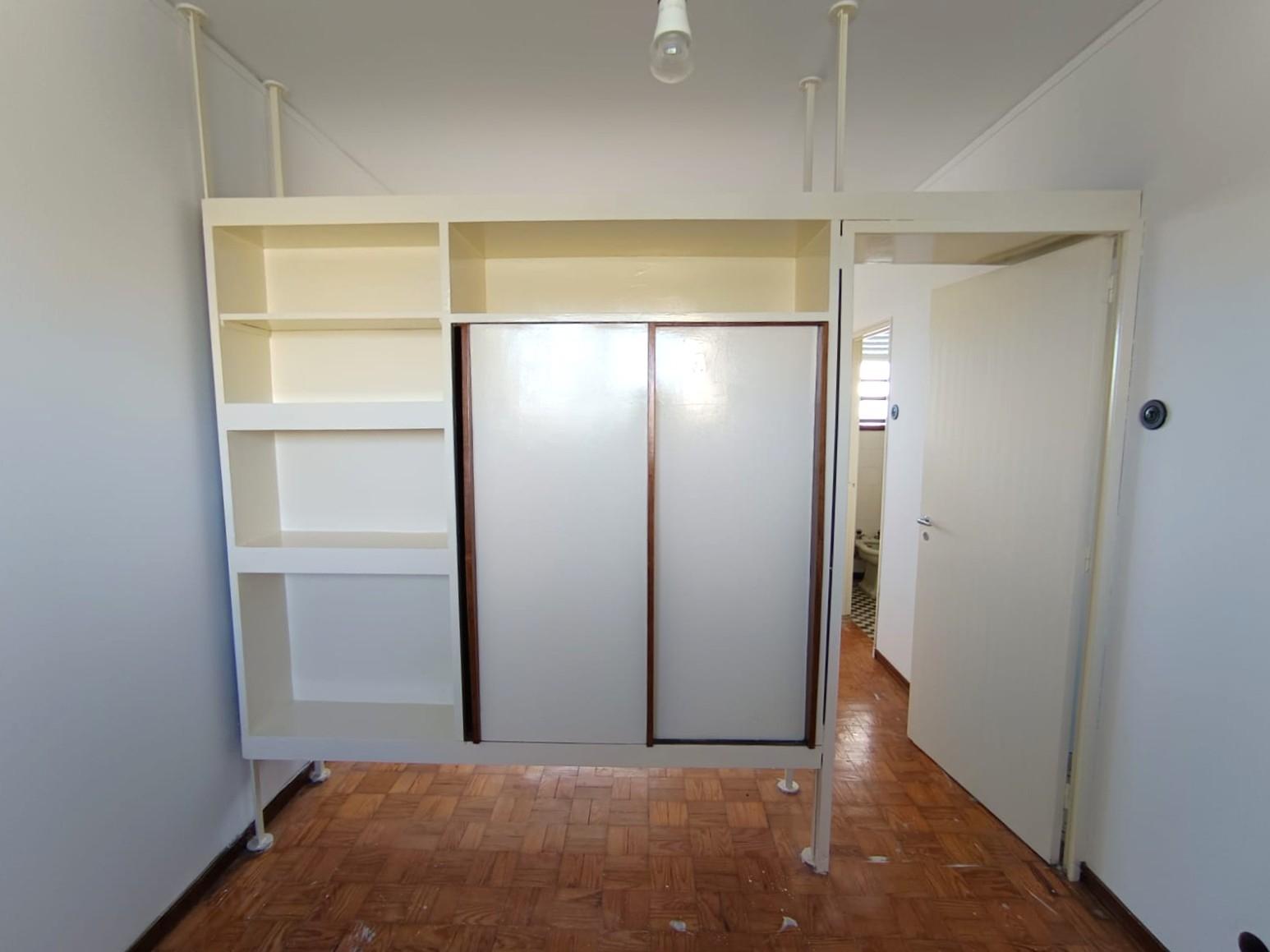 T0 c/ varanda renovado na baixa do Porto na Rua Fernandes Tomás