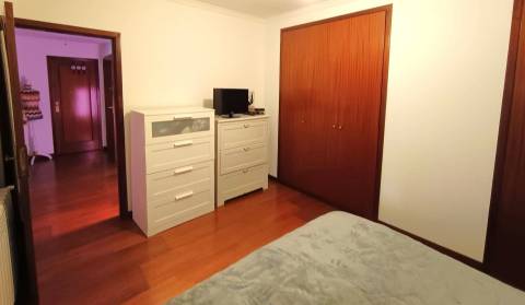 T1 para arrendamento na Maia | Equipado | Varanda e garagem