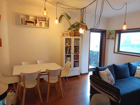 T1 para arrendamento na Maia | Equipado | Varanda e garagem