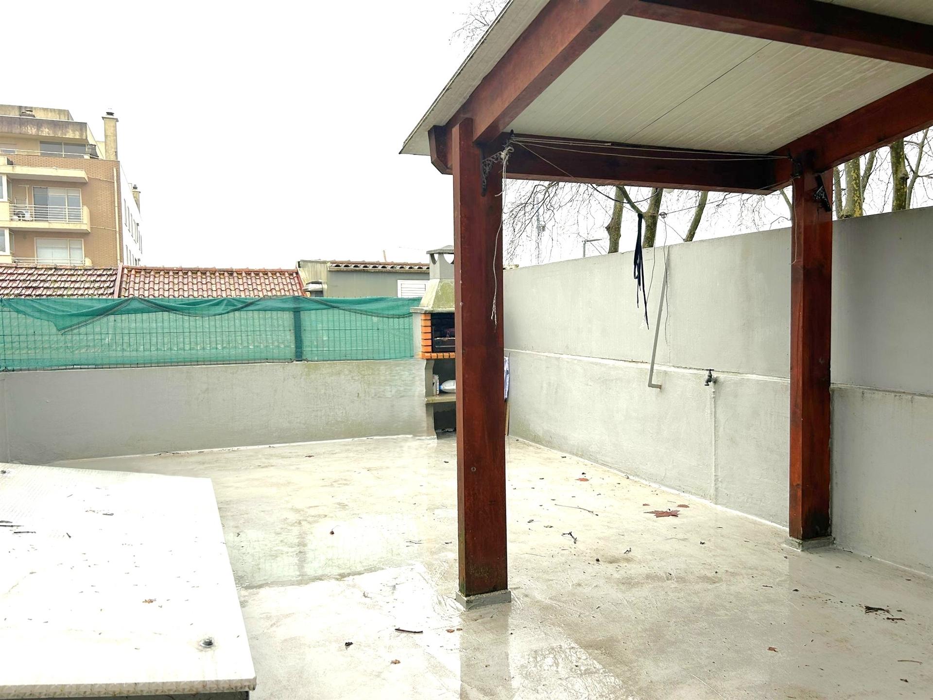 Moradia T2 com terraço em Ramalde