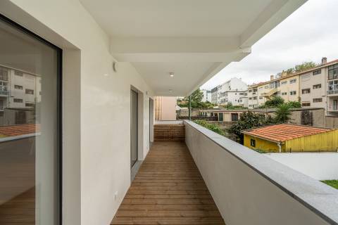Moradia T3 remodelada no coração da Foz do Douro