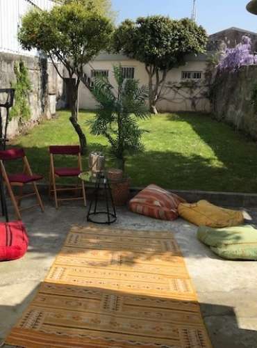 Moradia p/ reabilitar na Foz com jardim