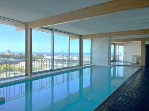 T4+1 Matosinhos Sul em condomínio com piscina