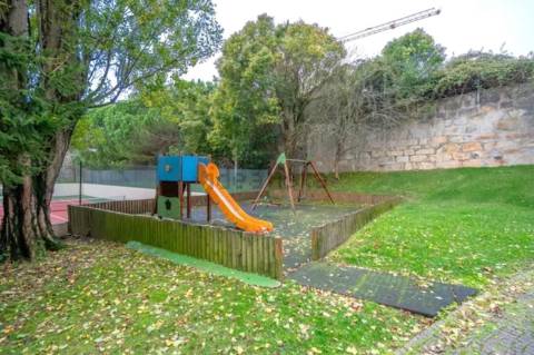 T3 Duplex com 2 lugares de garagem em condomínio privado no Porto