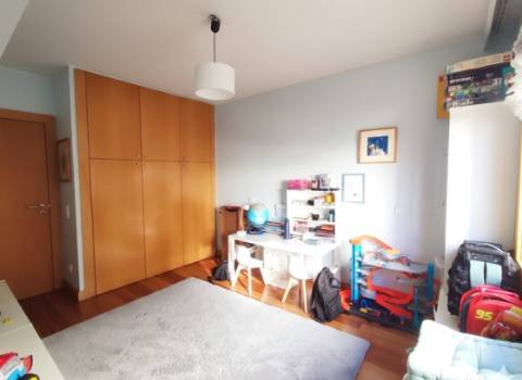 T3 Duplex com 2 lugares de garagem em condomínio privado no Porto