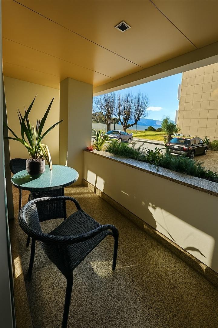 T3 Duplex com 2 lugares de garagem em condomínio privado no Porto