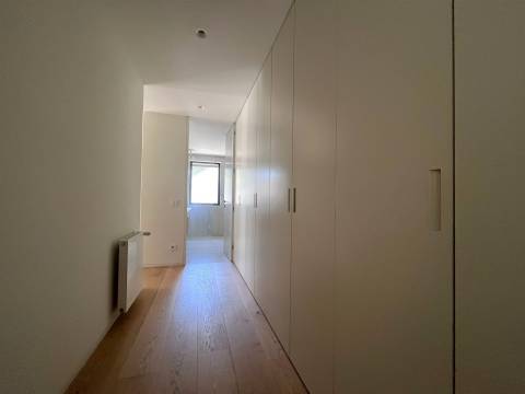 T3 Novo para Arrendamento – Foz do Douro