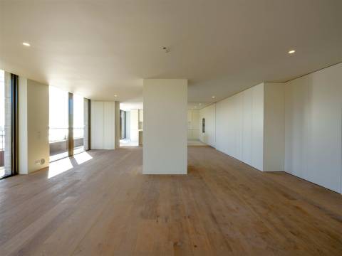 T3 na primeira linha do rio Douro