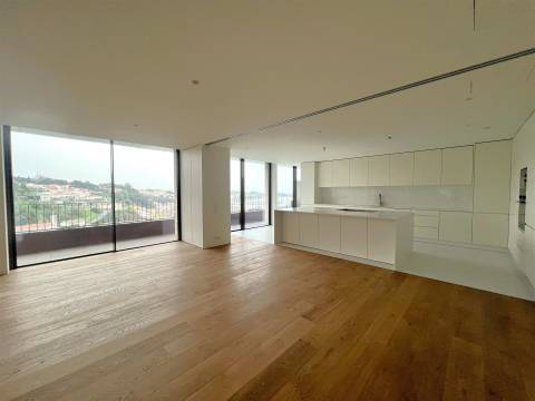 T3 na primeira linha do rio Douro