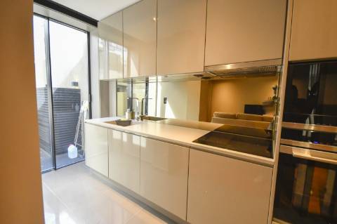 T1 c/ varanda na Av. Brasil na Foz do Douro