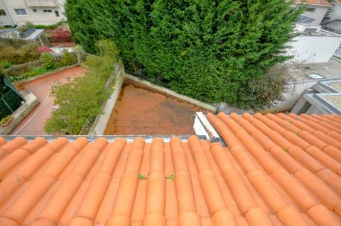 Moradia T7 na Foz | Jardim, Terraço, garagem e enorme potencial